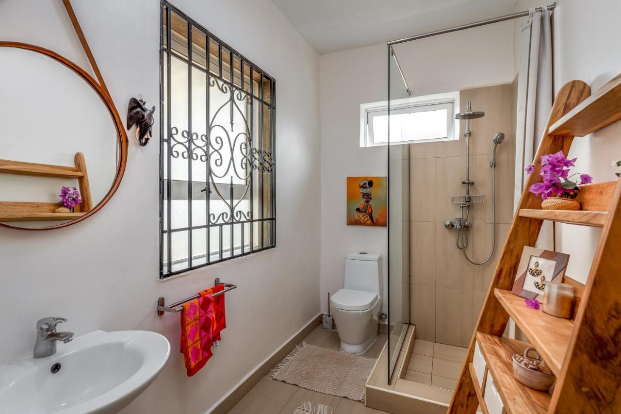 Ewange - A Casa Mia Panzió Kampala Kültér fotó
