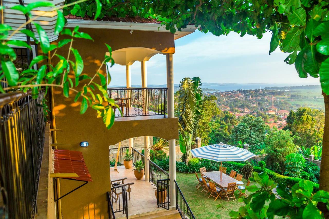 Ewange - A Casa Mia Panzió Kampala Kültér fotó